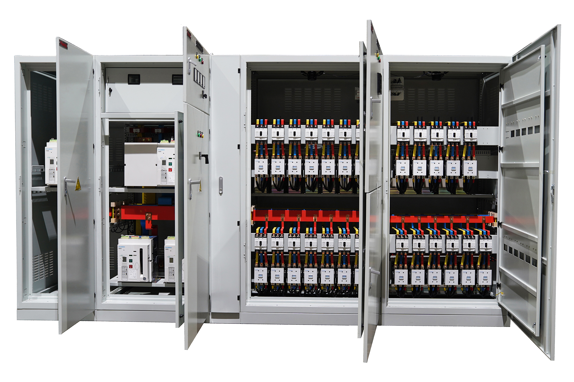 Bank kapasitor kompensasi daya reaktif di gardu induk listrik